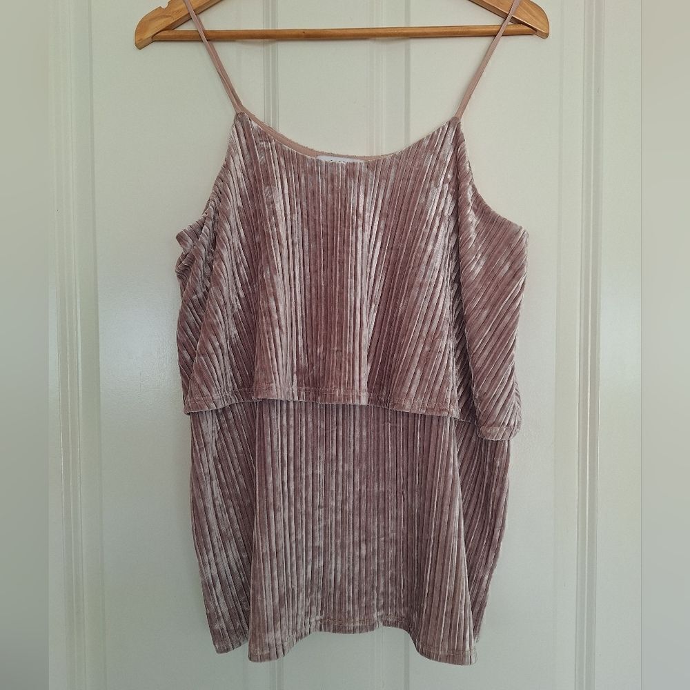 Ro&De de light pink velvet strappy top size M